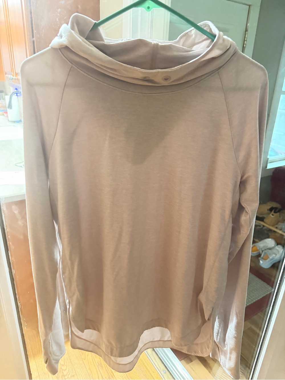 Athleta Uptempo Long-Sleeve Hooded Pullover. Size medium